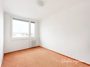 Pronájem bytu 3+1, Praha - Petrovice, Lessnerova, 72 m2