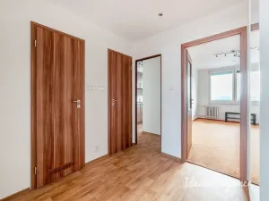 Pronájem bytu 3+1, Praha - Petrovice, Lessnerova, 72 m2