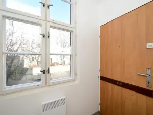 Pronájem bytu 1+1, Praha - Vršovice, Moskevská, 37 m2