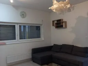 Prodej bytu 1+kk, Praha - Malešice, Počernická, 45 m2