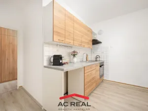 Prodej bytu 3+1, Olomouc - Hodolany, tř. Kosmonautů, 73 m2