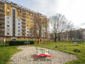 Prodej bytu 3+1, Olomouc - Hodolany, tř. Kosmonautů, 73 m2