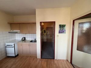 Prodej bytu 1+1, Klatovy, Za Beránkem, 42 m2