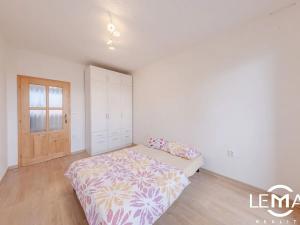 Prodej bytu 3+1, Velká Bystřice, Nádražní I, 68 m2