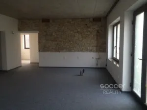 Pronájem kanceláře, Praha - Horní Počernice, Mezihoří, 90 m2