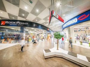 Pronájem obchodního prostoru, Praha - Ruzyně, Fajtlova, 167 m2