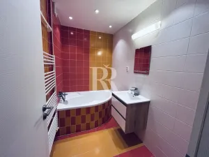 Pronájem bytu 4+kk, Liberec, Nádvorní, 82 m2