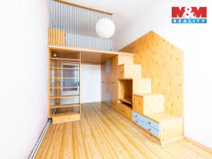 Prodej bytu 2+1, Holešov, nám. Svobody, 60 m2