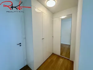 Pronájem bytu 2+kk, Praha, Stočesova, 58 m2