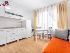 Pronájem bytu 2+kk, Karlovy Vary - Drahovice, Vítězná, 42 m2