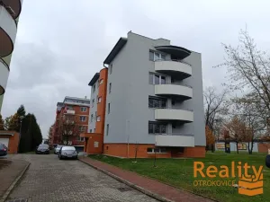 Pronájem bytu 1+1, Otrokovice, Školní, 56 m2