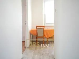 Prodej bytu 2+1, Hustopeče, U Větrolamu, 46 m2