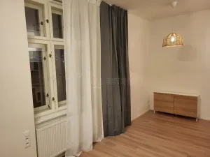 Pronájem bytu 1+kk, Ostrava - Moravská Ostrava, 28. října, 30 m2