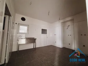 Prodej obchodního prostoru, Milovice - Benátecká Vrutice, 1080 m2