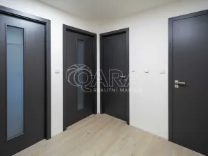 Pronájem bytu 4+kk, Neratovice, Na Výsluní, 67 m2