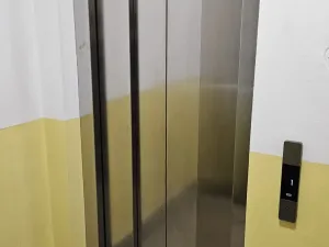 Prodej bytu 3+1, Praha - Holešovice, Ortenovo náměstí, 90 m2