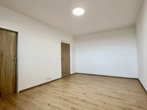 Pronájem bytu 1+1, Ostrava - Svinov, Evžena Rošického, 42 m2