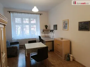 Pronájem bytu 1+kk, Praha - Holešovice, Na Maninách, 35 m2