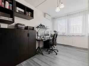 Prodej bytu 3+1, Orlová - Lutyně, Karla Dvořáčka, 72 m2