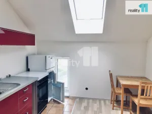 Pronájem bytu 1+1, Praha - Točná, náměstí Antonína Pecáka, 28 m2