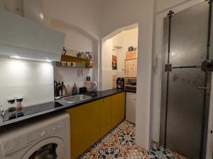 Pronájem bytu 1+kk, Praha - Karlín, Březinova, 28 m2