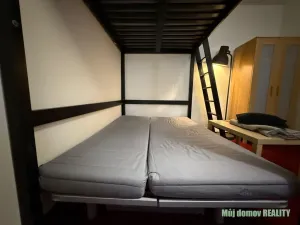 Pronájem bytu 1+kk, Praha - Dolní Chabry, Prunéřovská, 18 m2