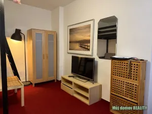 Pronájem bytu 1+kk, Praha - Dolní Chabry, Prunéřovská, 18 m2