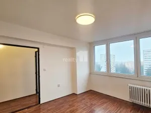 Pronájem bytu 1+1, Kolín - Kolín II, Dělnická, 31 m2