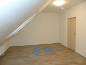 Pronájem bytu 2+kk, Pardubice, Jana Palacha, 69 m2