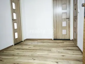 Pronájem bytu 2+1, Ústí nad Labem, Kmochova, 60 m2