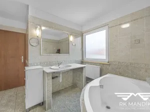 Prodej rodinného domu, Nová Ves, 212 m2