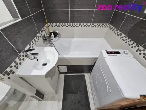 Prodej bytu 2+kk, Most, Komořanská, 39 m2