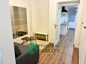 Pronájem bytu 1+1, Praha - Žižkov, Na mokřině, 40 m2