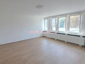 Pronájem bytu 3+1, Zlín, Osvoboditelů, 80 m2