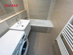 Prodej bytu 2+1, Praha - Černý Most, náměstí Plukovníka Vlčka, 83 m2