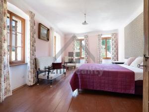 Prodej rodinného domu, Rožmberk nad Vltavou, 198 m2