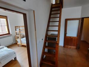 Pronájem bytu 4+kk, Vítkovice, 97 m2