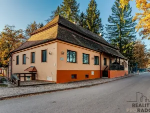 Prodej ubytování, Chlum u Třeboně, Hejtmanská hráz, 1200 m2