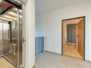 Prodej bytu 3+kk, Praha - Modřany, Zlochova, 89 m2