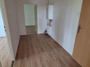 Pronájem bytu 3+1, Ptýrov, 73 m2