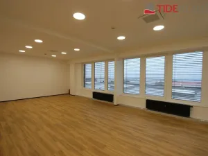 Pronájem kanceláře, Modletice, 200 m2