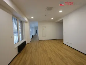 Pronájem kanceláře, Modletice, 200 m2