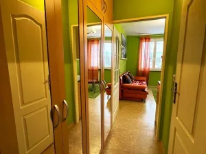 Pronájem bytu 1+kk, Karlovy Vary - Bohatice, Kpt. Nálepky, 20 m2