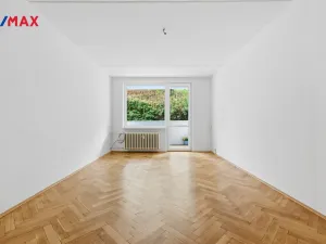 Prodej bytu 3+1, Karlovy Vary - Drahovice, Vítězná, 86 m2