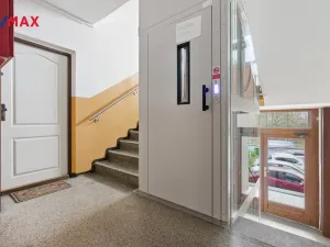 Prodej bytu 3+1, Karlovy Vary - Drahovice, Vítězná, 86 m2