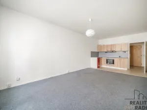 Pronájem bytu 1+kk, Pardubice, Jana Zajíce, 32 m2