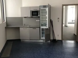 Pronájem kanceláře, Brno, Orlí, 302 m2