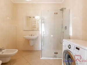 Pronájem bytu 4+kk, Karlovy Vary, Zeyerova, 124 m2