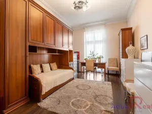 Pronájem bytu 4+kk, Karlovy Vary, Zeyerova, 124 m2
