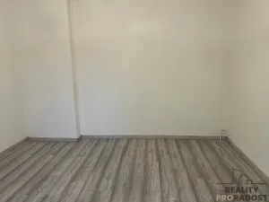 Pronájem bytu 1+1, Chabařovice, V Aleji, 35 m2